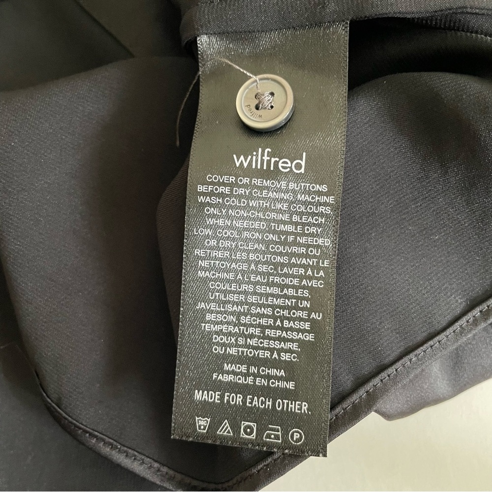 Aritzia Wilfred Beso Satin Button Up Short Sleeve Blouse Shirt Black - Picture 10 of 14
